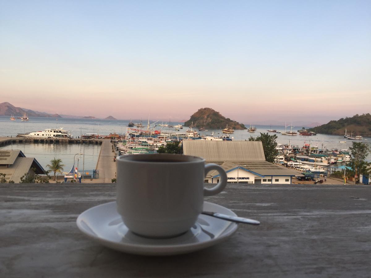 Blue Ocean Hotel Labuan Bajo Exterior photo