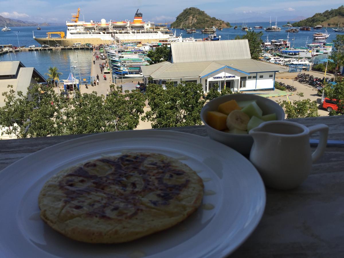Blue Ocean Hotel Labuan Bajo Exterior photo