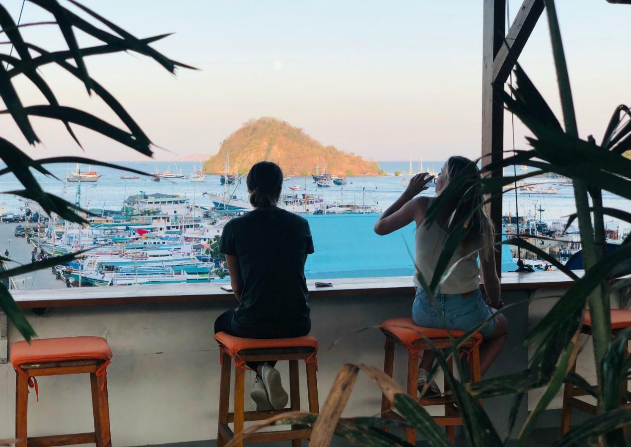 Blue Ocean Hotel Labuan Bajo Exterior photo